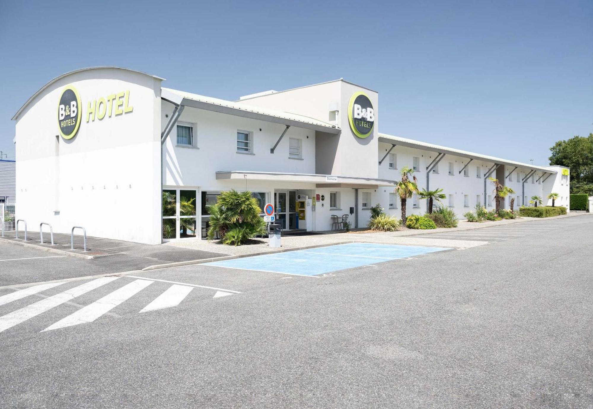 B&B Hotel Pau Lescar Dış mekan fotoğraf