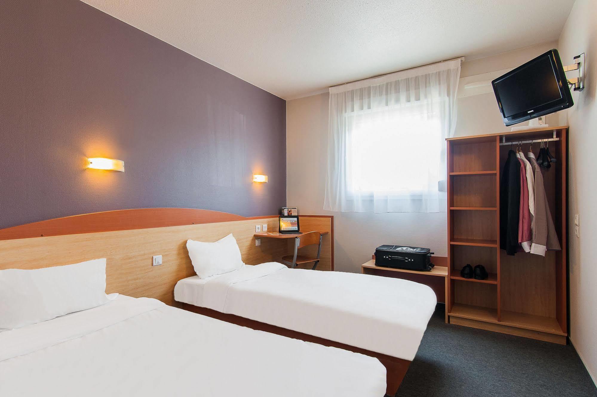 B&B Hotel Pau Lescar Dış mekan fotoğraf