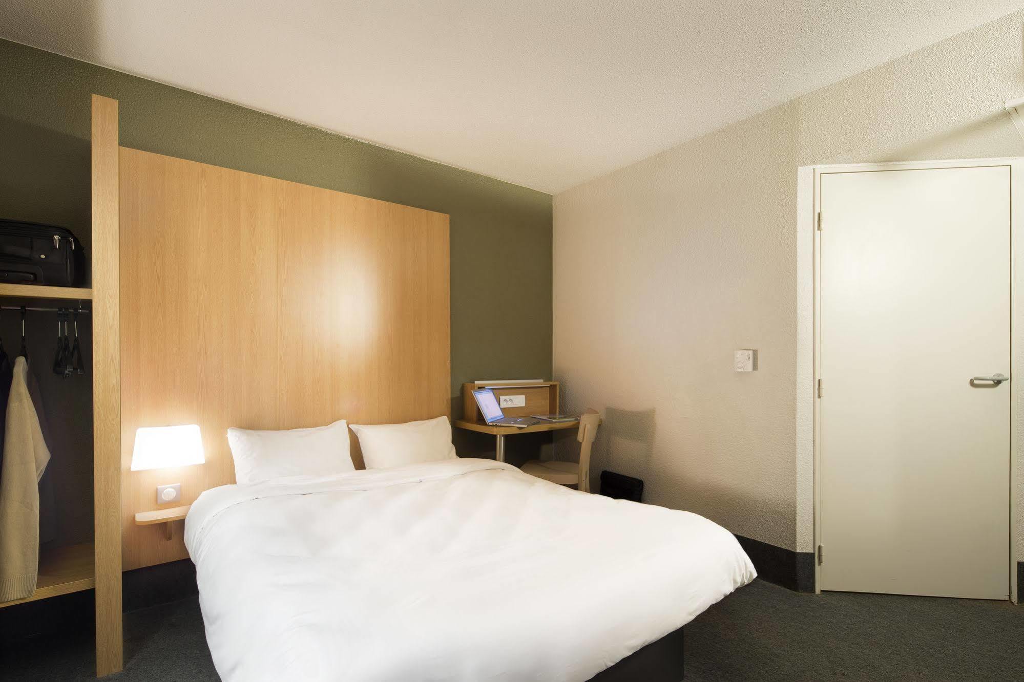B&B Hotel Pau Lescar Dış mekan fotoğraf