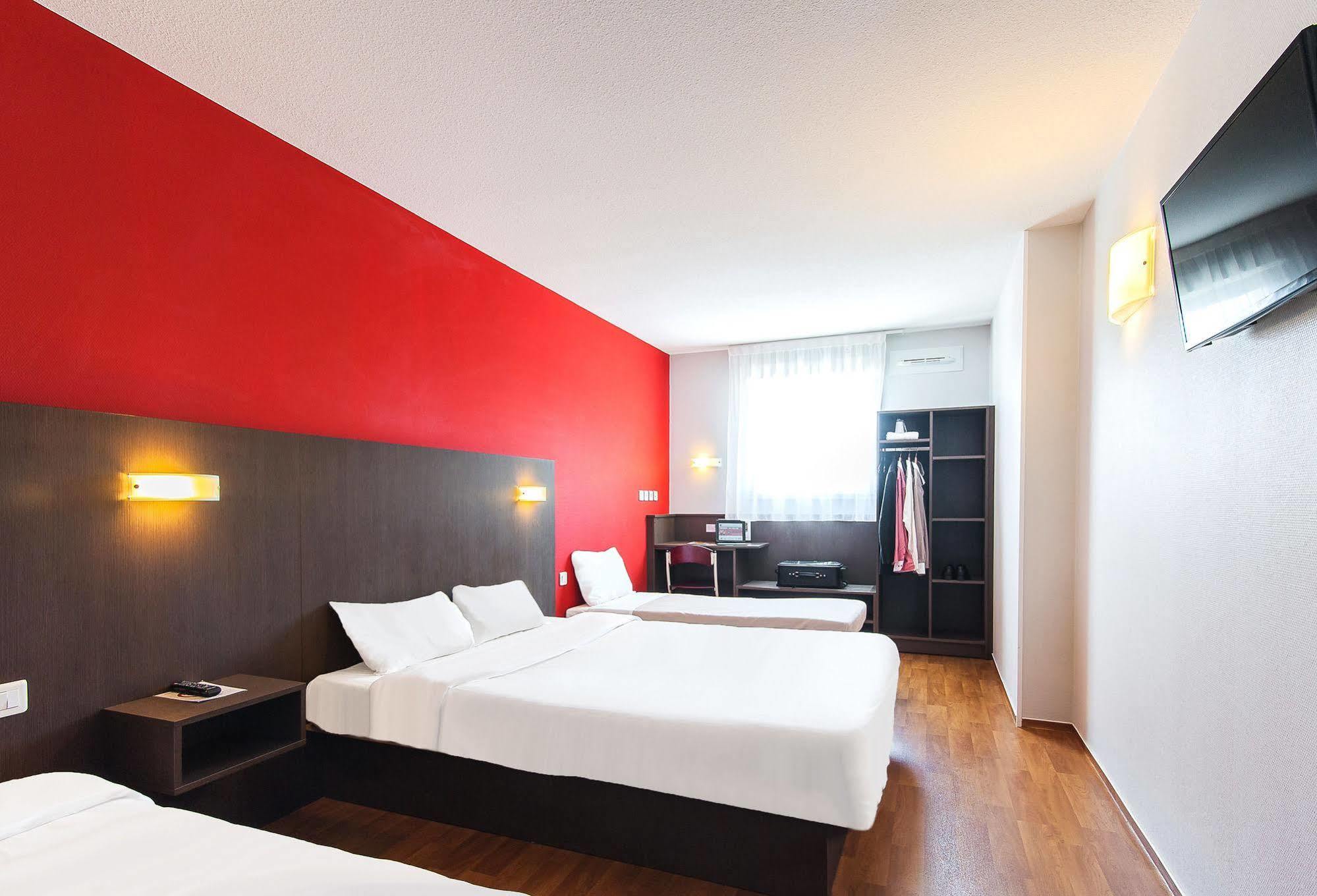 B&B Hotel Pau Lescar Dış mekan fotoğraf